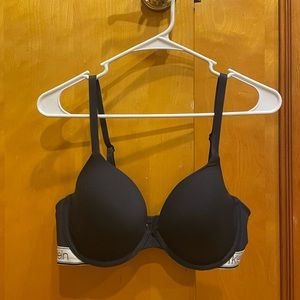 Calvin Klein Underwire Bra Size 38B